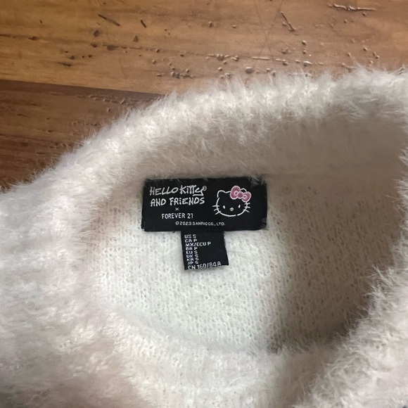 Fluffy Sanrio Batzmaru x Forever21 sweater white with black graphic - size small - Picture 3 of 4